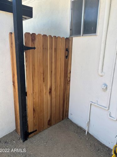 3906 13th Pl, Phoenix AZ  85014-4904 exterior