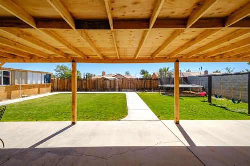 12819 Cobalt Rd, Victorville, CA 92392-6233