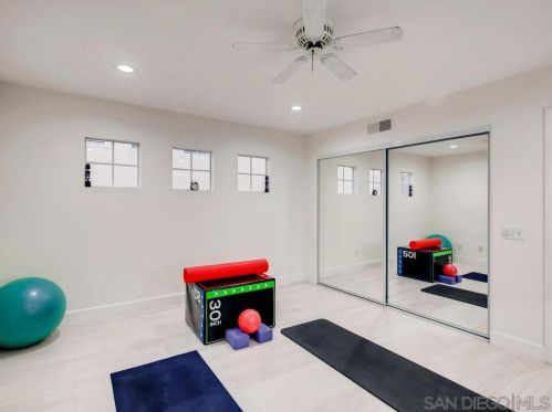 11218 Carmel Crk Rd, San Diego CA 92130-2625 exterior