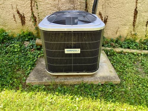 7901 Daly Rd, Cincinnati OH 45224-1168 exterior