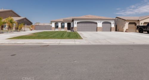 4604 Anne Marie St, Bakersfield, CA 93313-2147