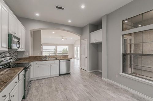 9301 Perimeter St, Denton TX  76207-5636 exterior