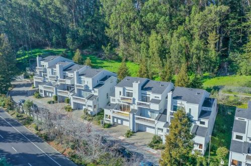 70 Livingston Terrace Dr, San Bruno CA  94066-2800 exterior