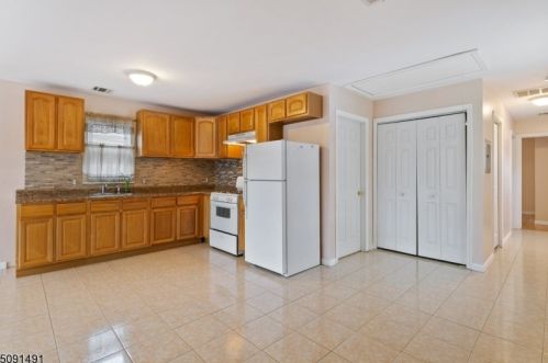 553 26th St, Paterson NJ  07514-2549 exterior