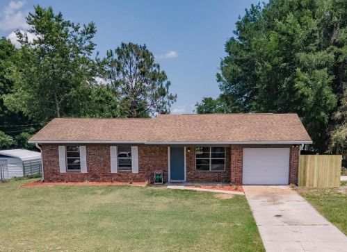 11625 129th Ln, Ocklawaha FL  32179-5096 exterior