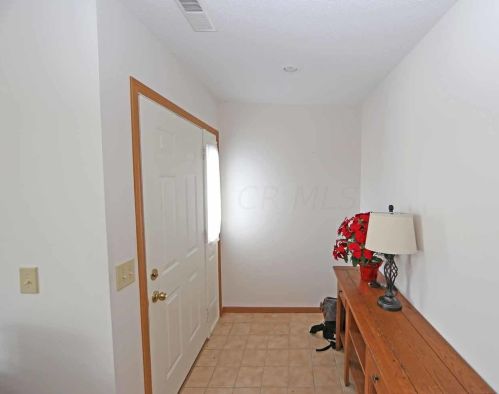 23 Woodberry Dr, Mount Vernon OH  43050-9032 exterior