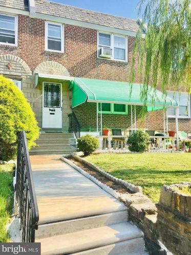 7221 Erdrick St, Philadelphia PA 19135-1014 exterior