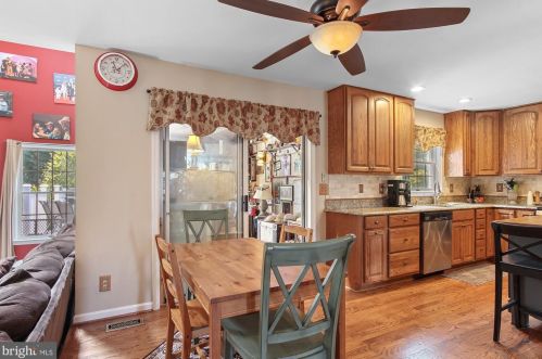 100 Brook Meadow Cir, Shrewsbury PA  17361-1236 exterior
