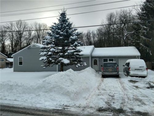 7648 Kriswood Dr, Rome, NY 13440-6336