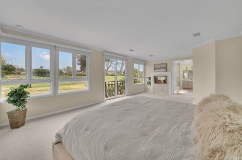 6471 Morningside Dr, Huntington Beach CA  92648-6106 exterior