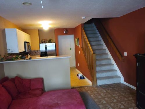 8257 Catalpa Ridge Dr, Blacklick, OH 43004-8280