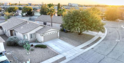 10138 Desert Paradise Pl, Tucson, AZ 85747-5028