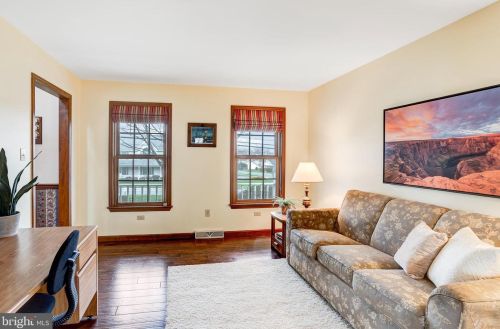 75 Maple Ave, Bareville PA  17540-9602 exterior