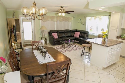 243 Windsor K, West Palm Beach, FL 33417-2443