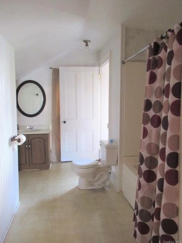 18 Main St, Port Jervis NY  12771-2111 exterior