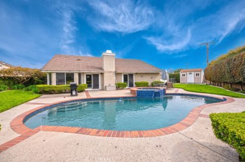 727 Jenifer Ave, Glendora CA  91740-4300 exterior