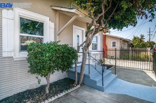 1490 76th Ave, Oakland CA  94621-2709 exterior