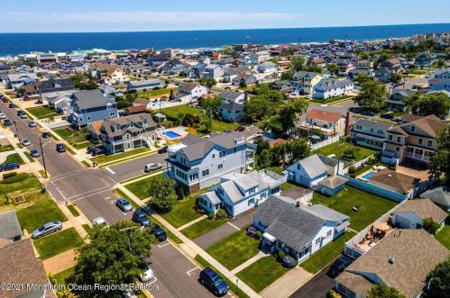 102 Niblick St, Point Pleasant Beach NJ  08742-3114 exterior