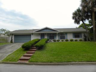 3211 Buckingham Ln, Cocoa, FL 32926-6613