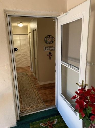 4138 37th St, Saint Petersburg, FL 33711-4318