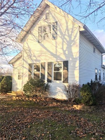 724 Erie St, North Eaton, OH 44044-1308
