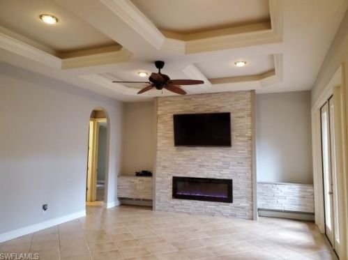 7303 Acorn Way, Naples, FL 34119-9625
