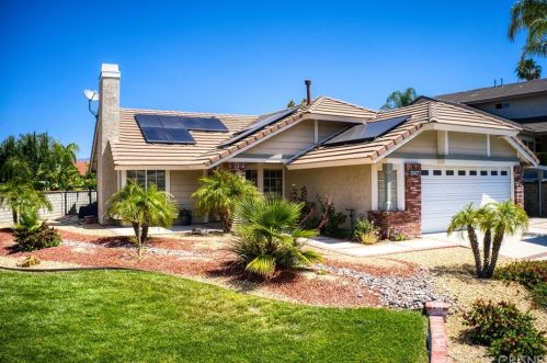 22427 Laurel Pl, Santa Clarita, CA 91390-4096