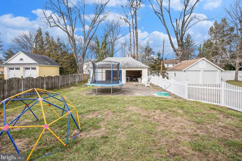 33 Vassar Rd, Camden NJ  08106-1623 exterior