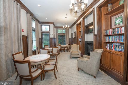 139 Cornerstone Dr, Newtown Square PA 19073-4049 exterior