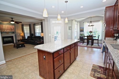 16143 Woodley Hills Rd, Haymarket VA  20169-4941 exterior