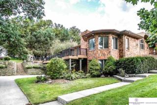 9404 Valaretta Dr, Gretna, NE 68028-3607