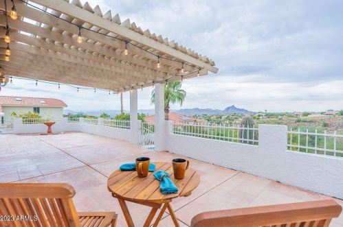 15951 Thistle Dr, Scottsdale AZ 85268-4348 exterior