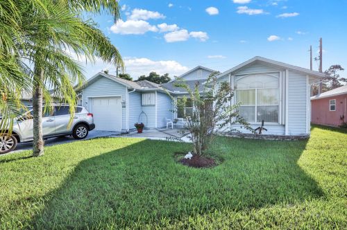 6000 Travelers Way, Fort Pierce FL  34982-4054 exterior