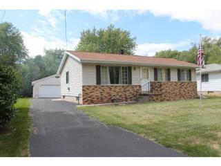 320 7th St, Winneconne, WI 54986-9321