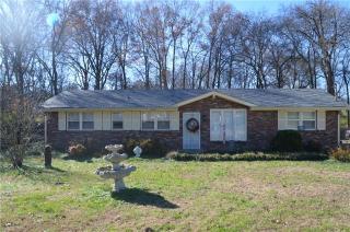 305 Nokes Dr, Hendersonville, TN 37075-3510