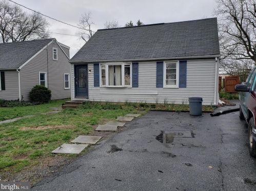 1349 Glen Moore Cir, Lancaster, PA 17601-4027