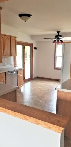 8067 48th Ave, Kenosha, WI 53142-2025