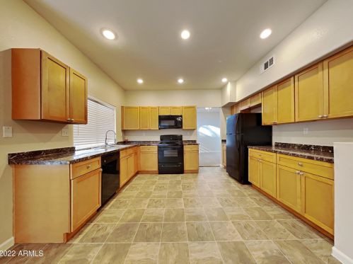 11317 Olive Dr, Avondale AZ  85392-4208 exterior
