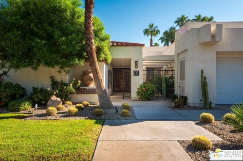 4 Vista Loma Dr, Rancho Mirage CA  92270-2959 exterior