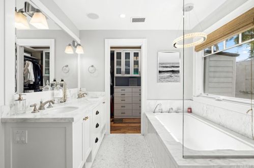 2050 Shipway Ln, Newport Beach CA  92660-4336 exterior