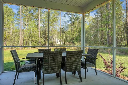 2010 Tacoma Cir, Ridgeville SC  29472-5857 exterior