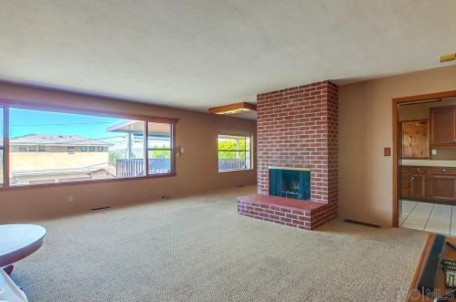 2514 Galveston St, San Diego, CA 92110-2307