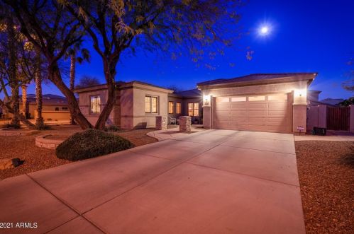 4341 Summit St, Gilbert, AZ 85297-4553