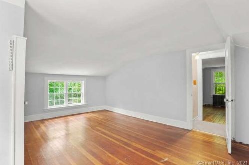 307 Berkshire Rd, Sandy Hook CT  06482-1511 exterior