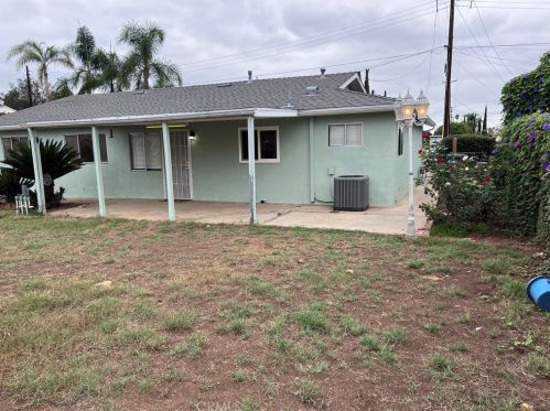 732 Mills St, Escondido CA  92027-1945 exterior