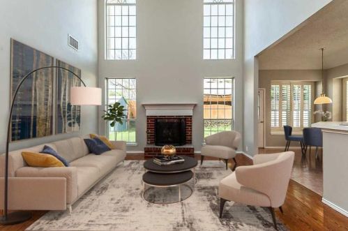 4621 Parkview Ln, Fort Worth, TX 76137-5457