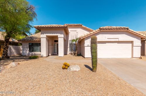 1325 Laveen Dr, Chandler, AZ 85226-1350