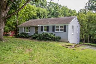 859 Summerly Dr, Nashville, TN 37209-4220
