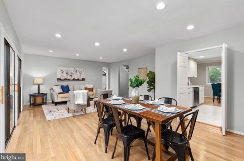 2271 Wheelwright Ct, Herndon VA  20191-2337 exterior