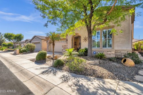 4729 Rakestraw Ln, Gilbert, AZ 85298-4629
